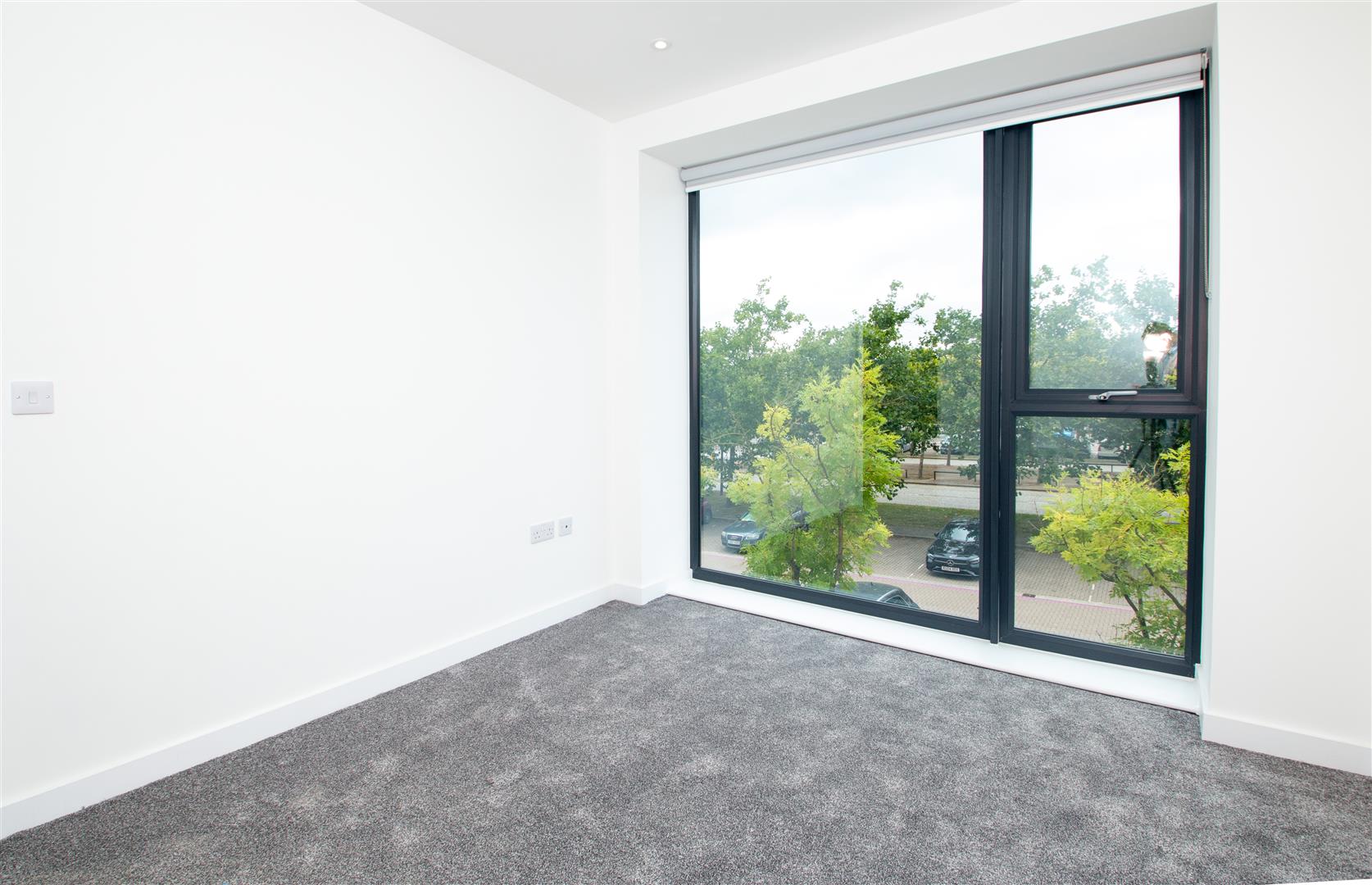 Silbury Boulevard, Milton Keynes